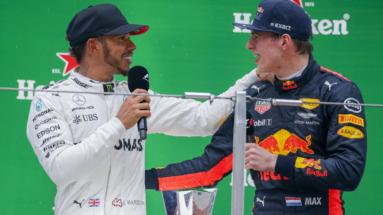 Hamilton: «O Verstappen μπορεί να κατακτήσει το πρωτάθλημα»